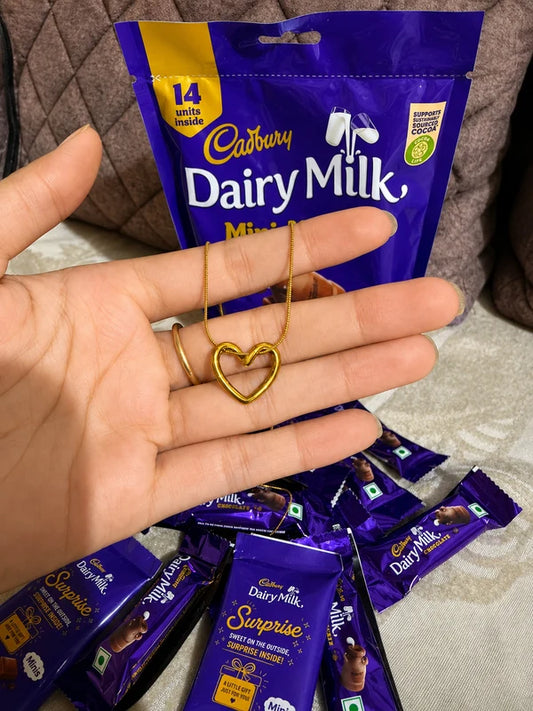 Set of 3 Viral Jewellery + Cadbury Mini Treats