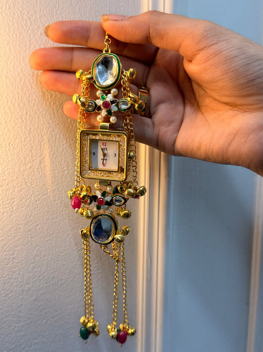 1 Kashmiri Watch ✨