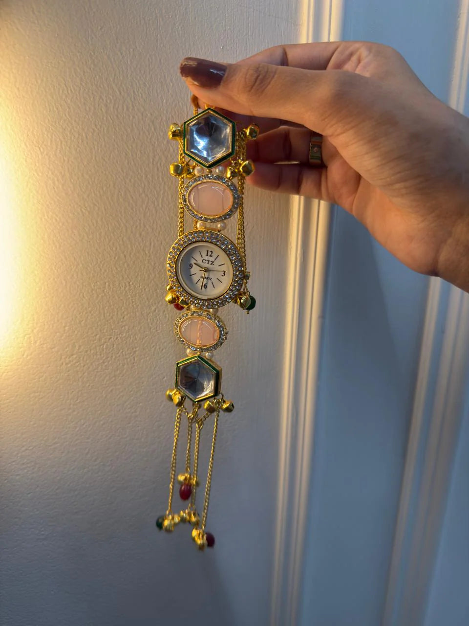 1 Kashmiri Watch ✨