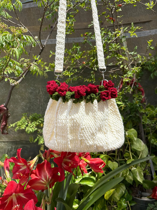 White Rose bag with mini pouch combo ♥️